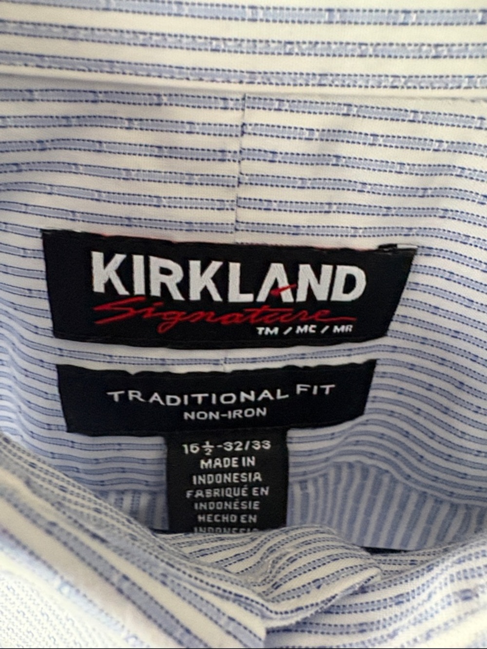 Kirkland Signature Light Blue and White Pinstripe Button-Down Shirt - Picture 2 of 5